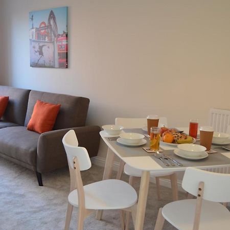 Fantastic Hampton Centre Stay 피터버러 외부 사진