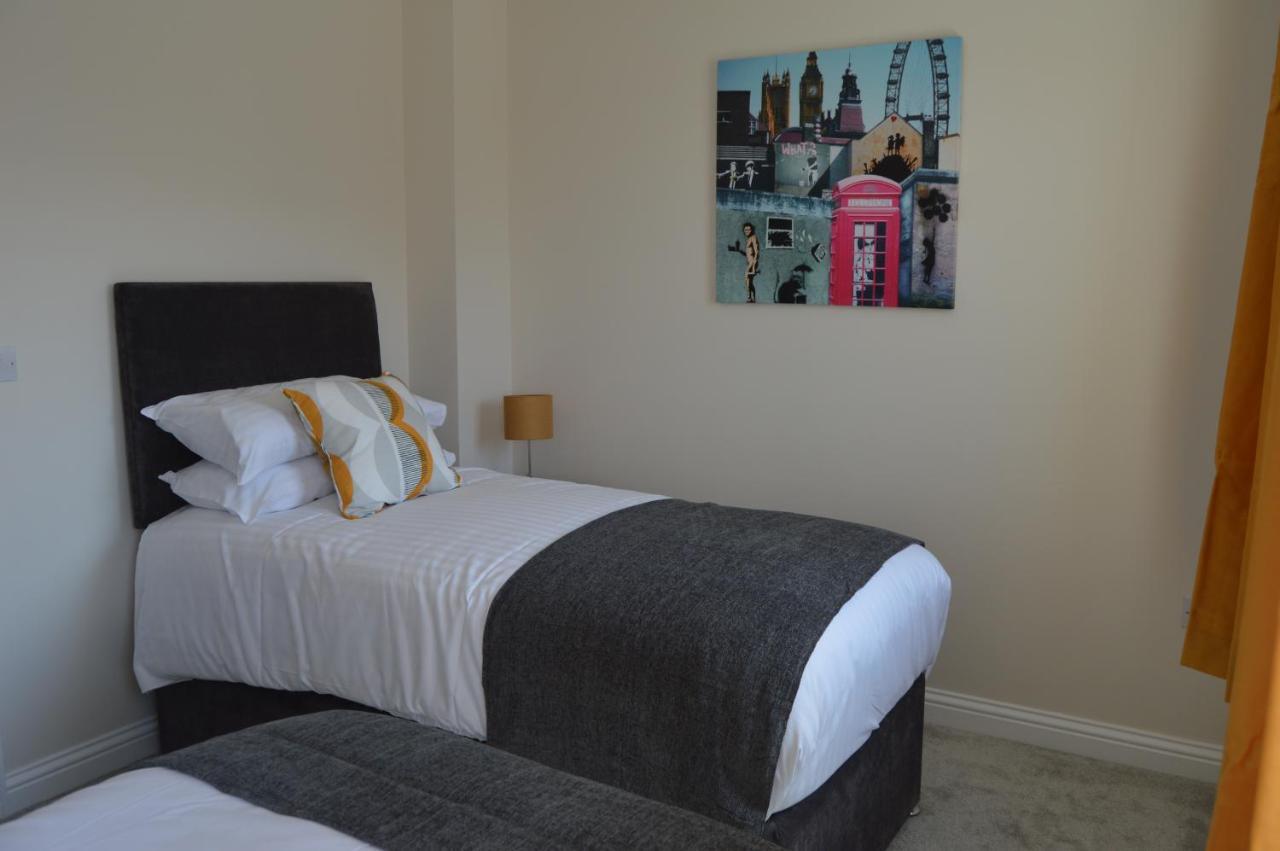 Fantastic Hampton Centre Stay 피터버러 외부 사진
